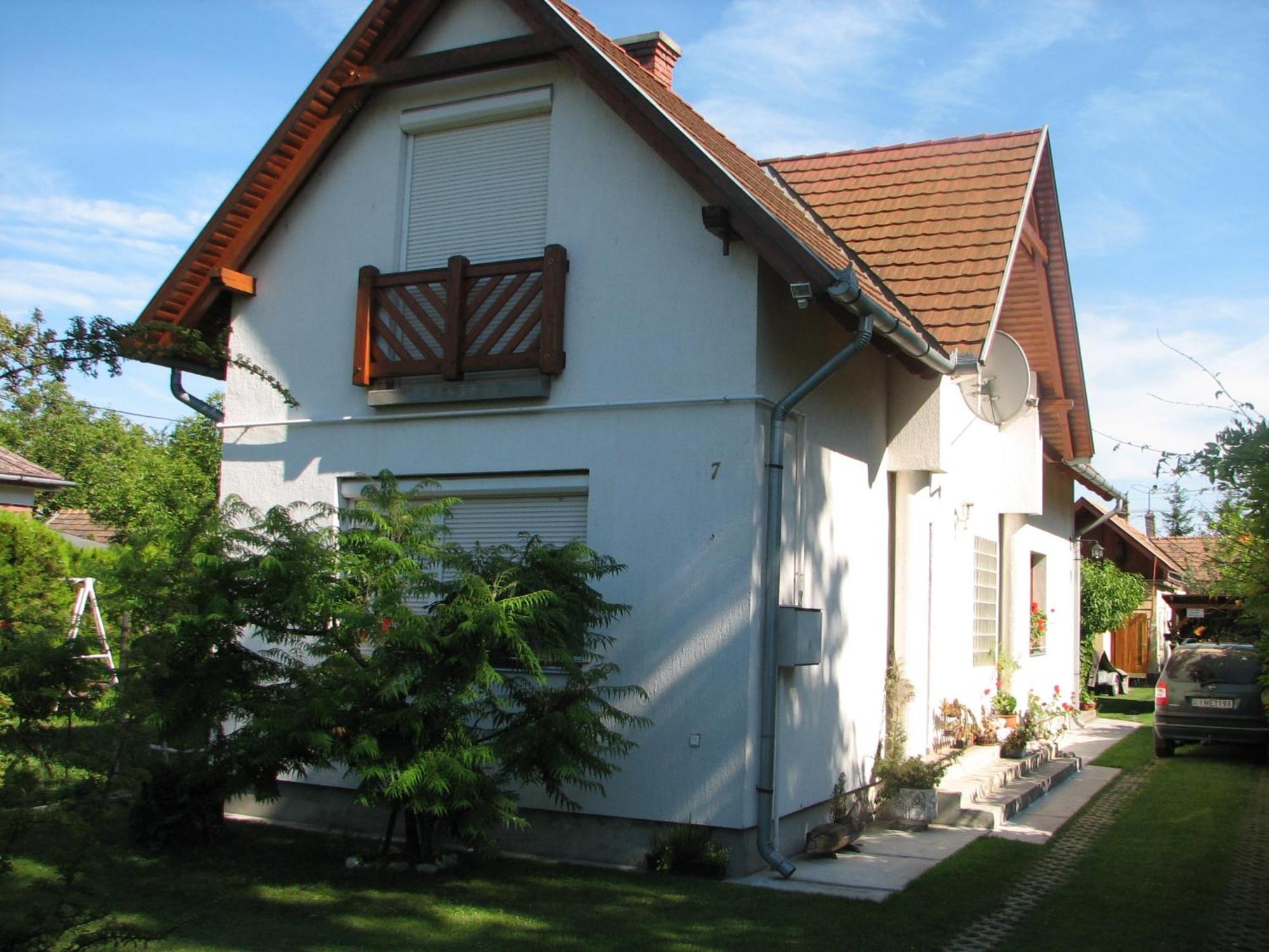 Villa Pipacs Haz Balatonlelle Esterno foto